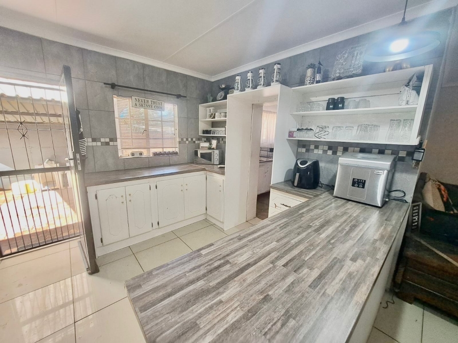 3 Bedroom Property for Sale in Bodorp North West